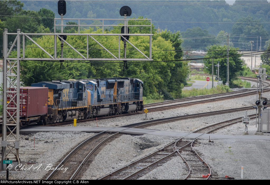 INTERMODAL CRUISING THRU TOWN